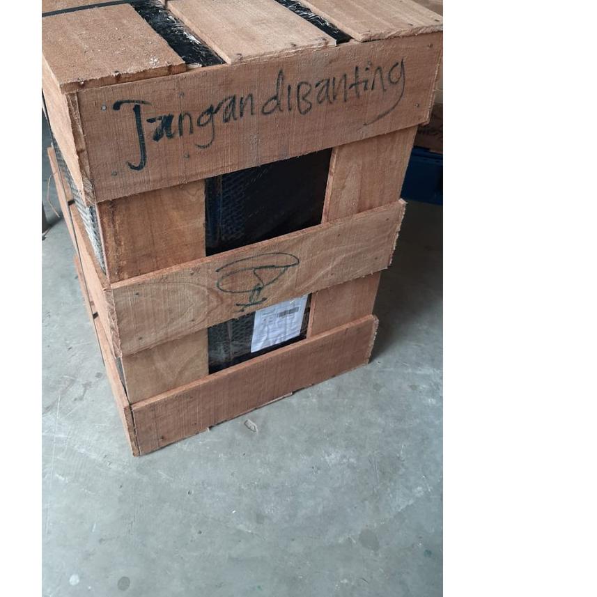 

Pengepakan packing / paking kayu tambahan