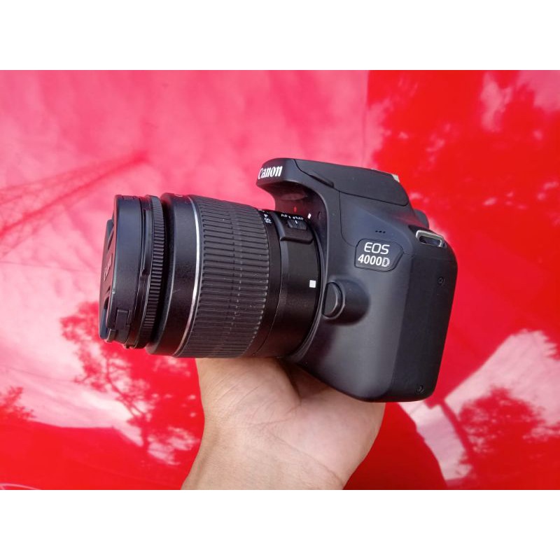 Canon 4000D.