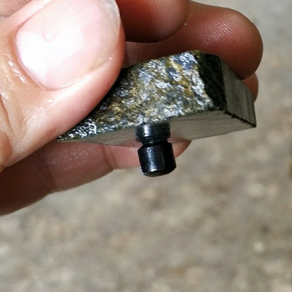 BAHAN ROUGH NATURAL BATU AKIK BADAR BESI HIJAU NEMPEL MAGNET