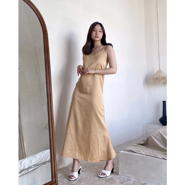 ENDLESS SATIN SLIP DRESS KOREA ADJUSTABLE STRAP - LONGDRESS KONDANGAN - DRESS PESTA SEXY - SERAGAM BRIDESMAID DRESS SATIN - GAUN WANITA - PRAWEDDING DRESS ELEGANT - HADIAH / KADO ULTAH CEWEK