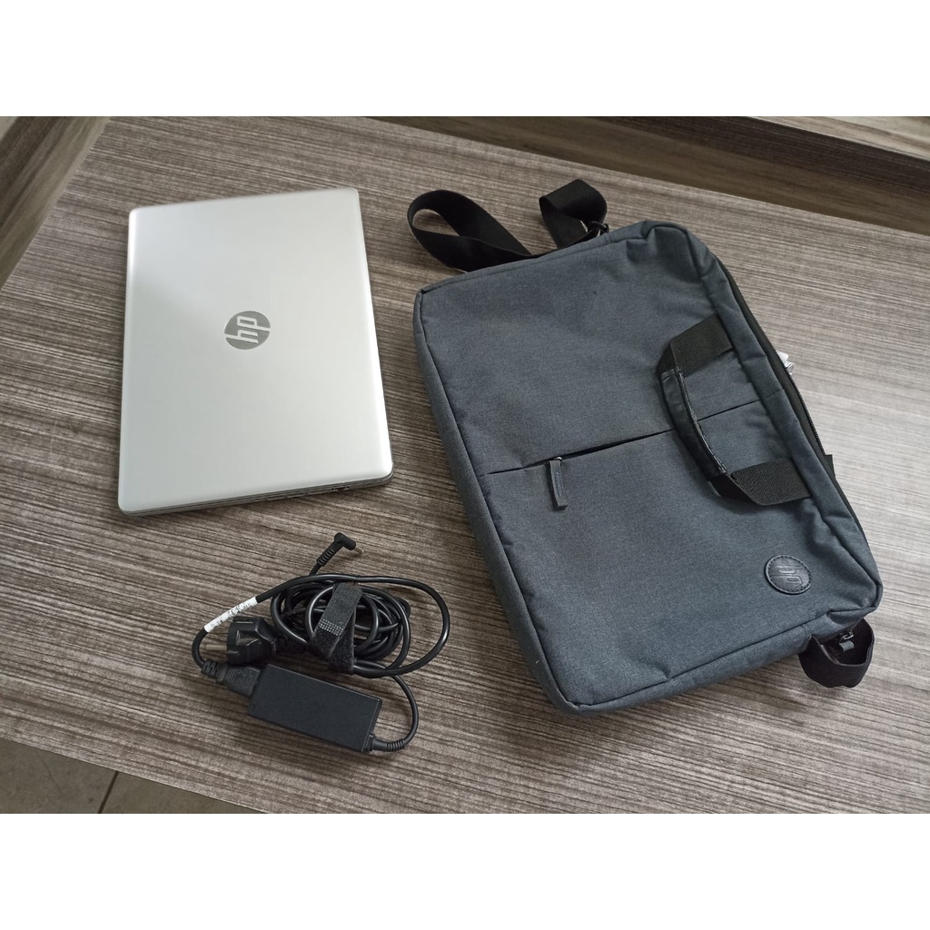 HP 14-CK0018TU [SECOND] Intel Core i3-7020U 4GB HDD 1TB 14"HD