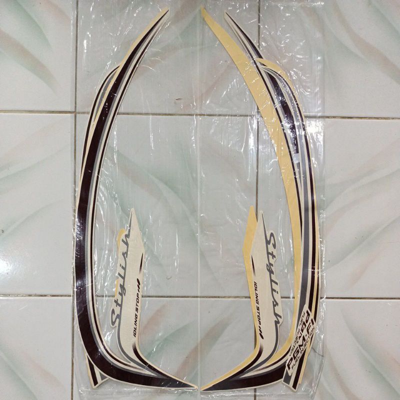 Striping Scoopy Stylish 2016 Bodi Cream Putih / scopy 2016