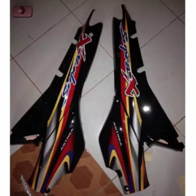 Cover Body Belakang Supra X Lama