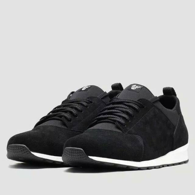 SEPATU PRIA AILERON BRODO-HITAM,39