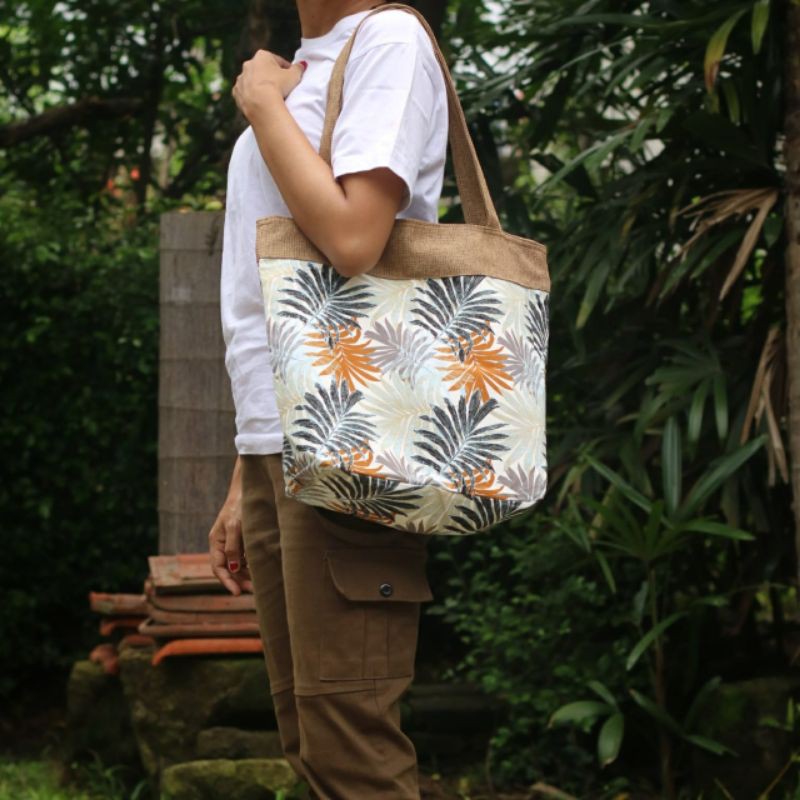 Totebag Kanvas Goni Medium / Tas Kanvas Goni Medium