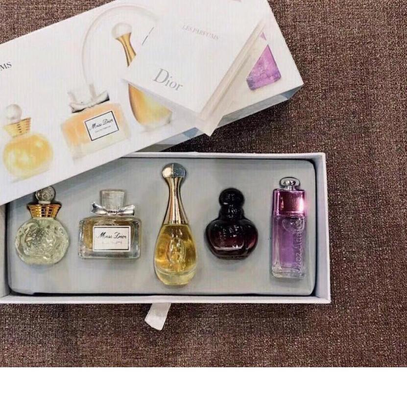 ➪ PARFUM MINIATUR DIOR GIFT SET 5 IN 1 ✼