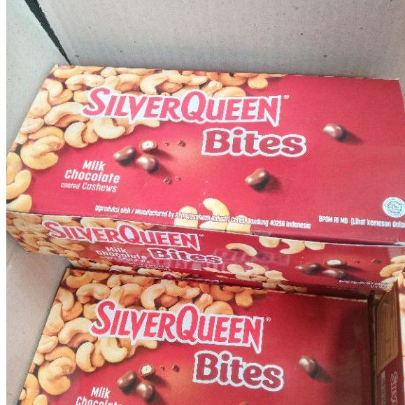 

RiDn SILVERQUEEN BITES 1 BOX ISI 12 PCS ALMOND MEDE DARK 30GR, SILVER QUEEN BITES CASHEW 12 X 30 GR