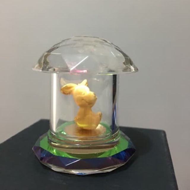 Figure emas Hongkong 24k include crystal