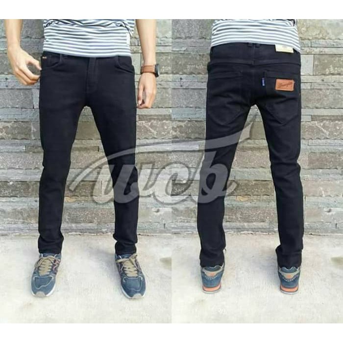 CELANA JEANS PRIA WRANGLER SLIM FIT HITAM PEKAT KEREN / BLACK