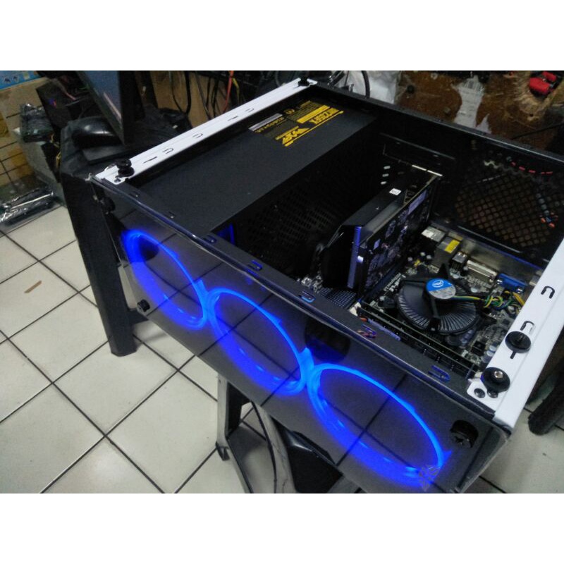 Komputer PC Dengan spesifikasi menawan untuk kebutuhan desain grafis,Bermain game,Bekerja DLL