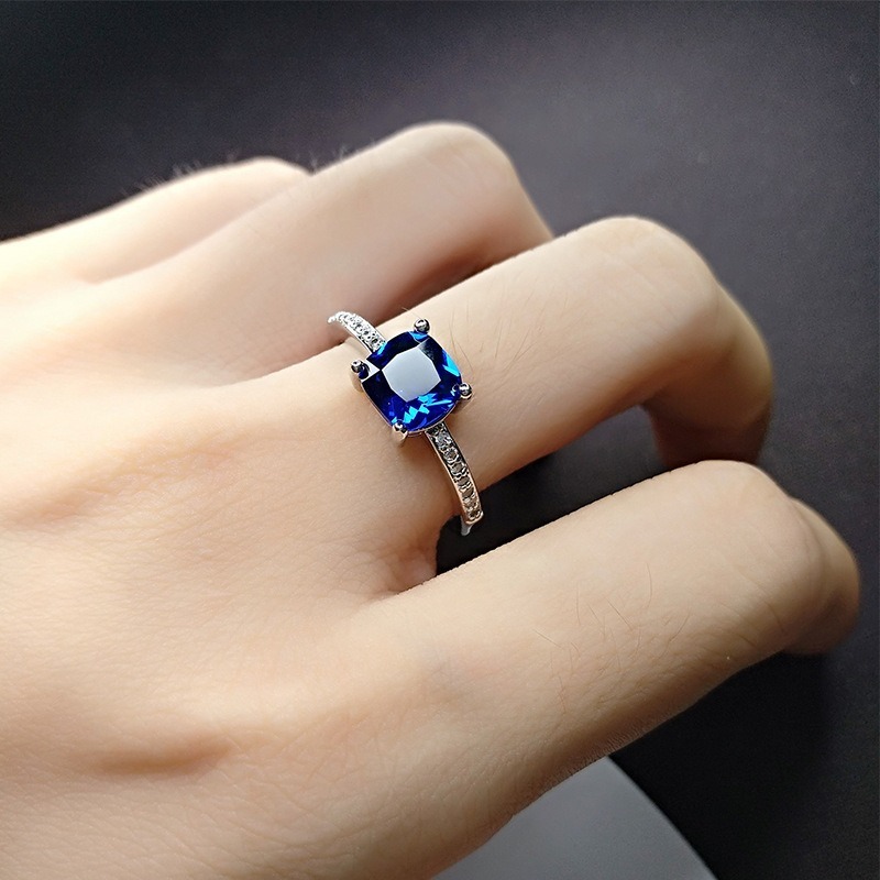 Cincin Pasangan Mewah Dengan Hiasan Berlian Imitasi Untuk Pria / Wanita