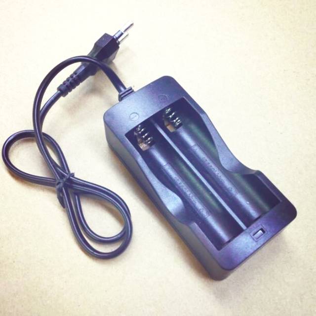 charger 18650 2 slot untuk batre kipas portable senter swat mainan dll fast charging colokan