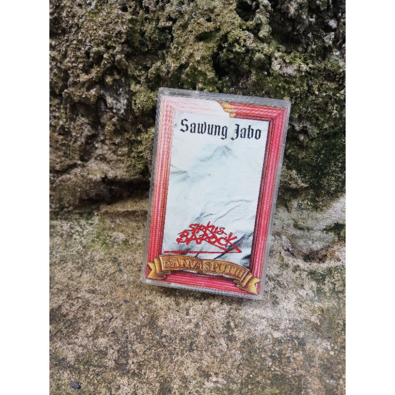 kaset Sawung jabo 'sirkus barock kanvas putih'