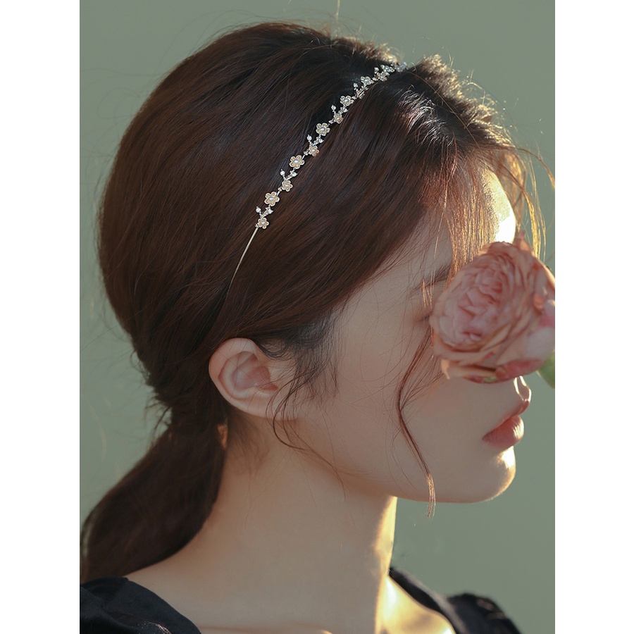 Bando Desain Bunga Aksen Mutiara Dan Berlian Imitasi Bahan Metal Warna Emas Gaya Korea Untuk Wanita