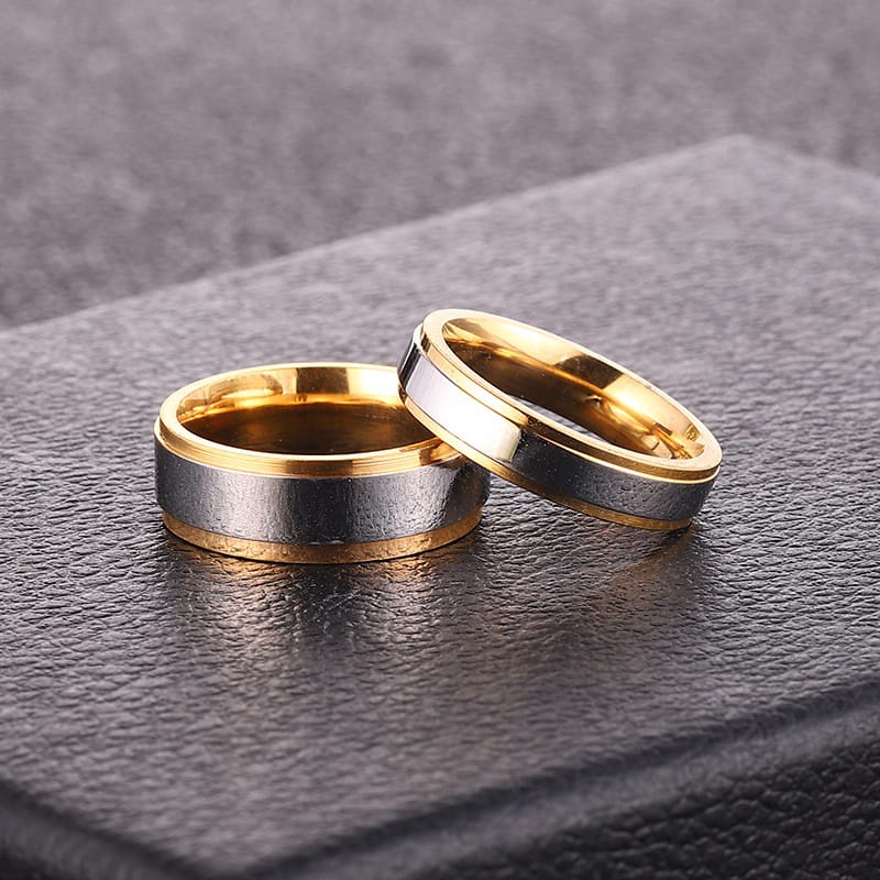 Cincin Kawin Tunangan Pria Wanita Cincin Couple Perak Titanium Anti Karat Luntur Polos Gold Silver