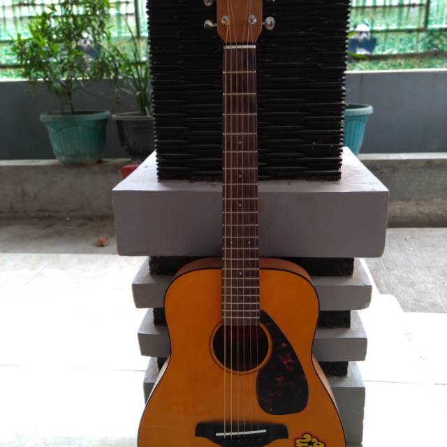 Guitar yamaha 3/4 jr1