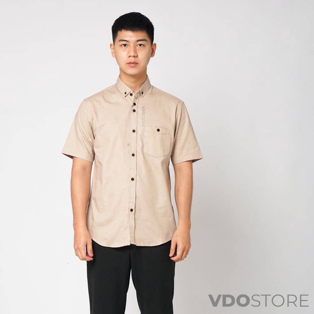 KEMEJA PRIA LENGAN PENDEK BAJU POLOS DEWASA PREMIUM KEMEJA KERJA TEBAL M L XL HITAM PUTIH NAVY ARMY CREAM KEMEJA KANTOR FORMAL SANTAI CASUAL SEMI KASUAL VIRAL MURAH KATUN KUALITAS MEN SHIRT