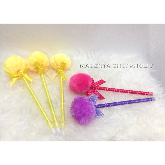 

PULPEN POMPOM - ALAT TULIS LUCU GEMES WARNA-WARNI PERALATAN SEKOLAH KULIAH TINTA GEL