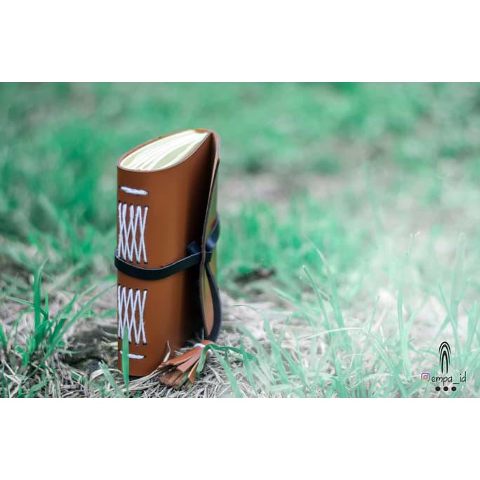 

IREADYl EP2 Empa Notebook Journal Book / Buku Catatan / A6 - Merah ICQl