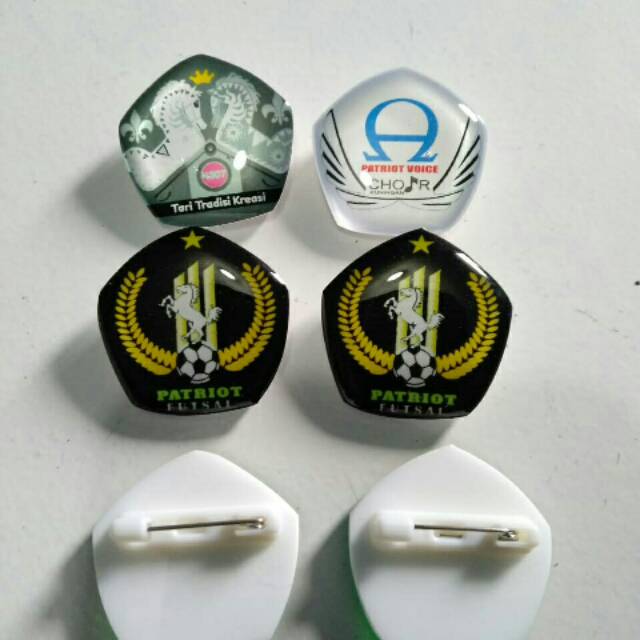 

Pin akrilik penitik custom