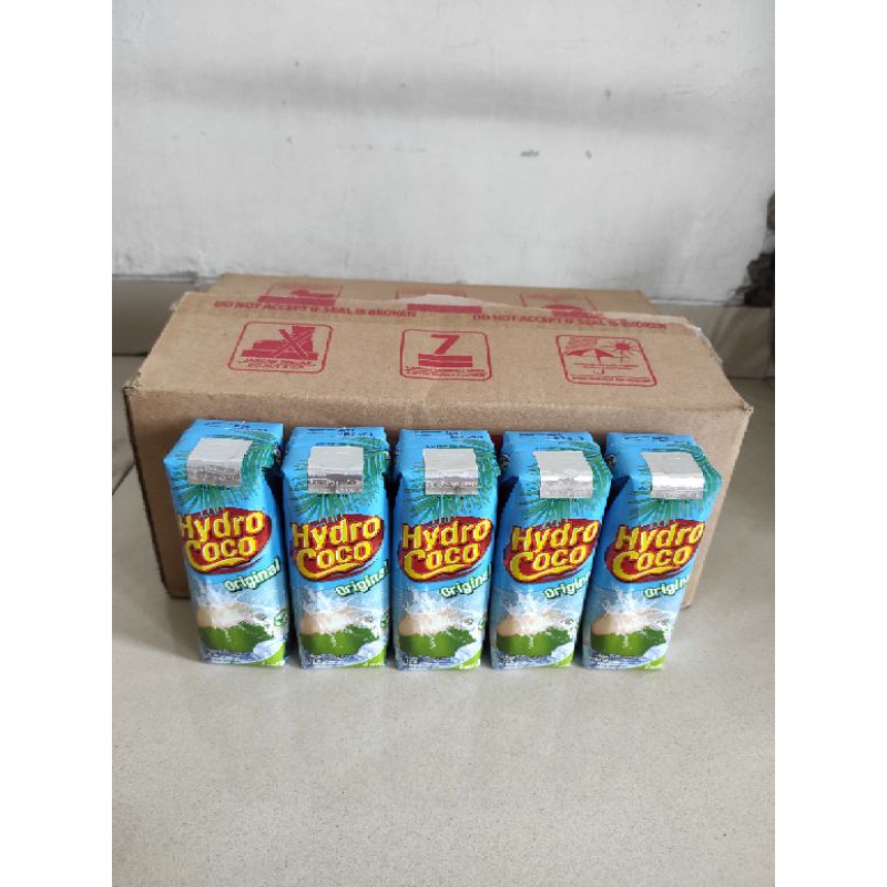 

Minuman Hydro Coco 250 ml (1 dus isi 24 pcs) Toiri_store