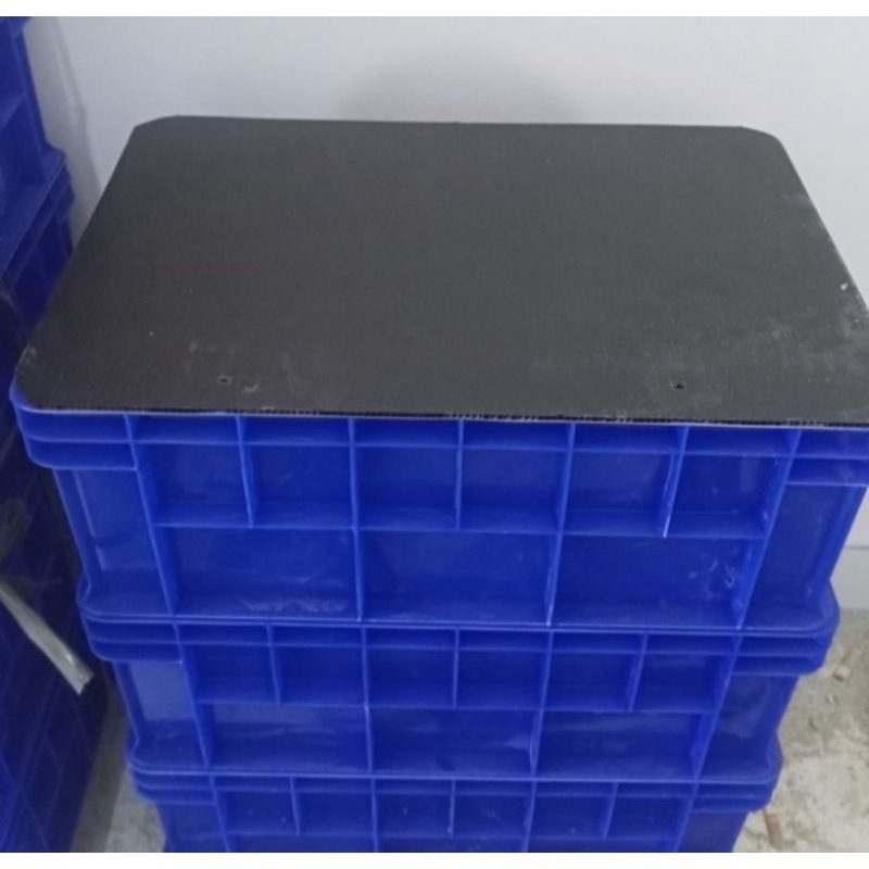 TUTUP BOX  Filter TRICKLE MEDIUM 65 x 30cm -hitam