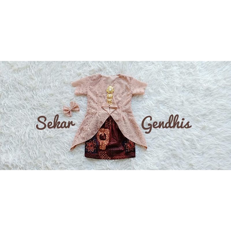 KEBAYA SEKAR GENDHIS/KEBAYA ANAK MURAH MERIAH/KEBAYA COUPLE MURAH/KEBAYA BAYI NEWBORN KEBAYA KARTINI/KEBAYA ANAK DAN DEWASA MODERN