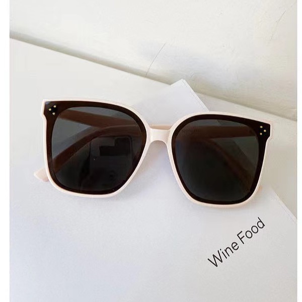 Kacamata Wanita Pria  Anti Radiasi UV Fashion Sunglasses Eyewear Kacamata Andin-ka-17 C7coklat/hitam