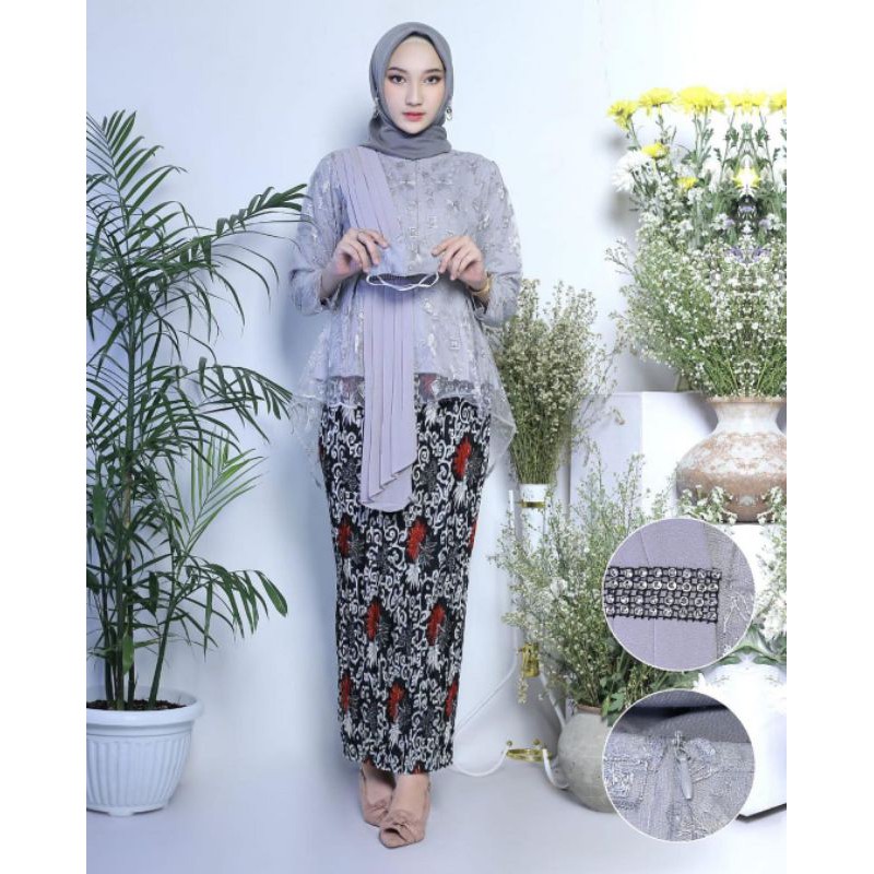 OUTFIT TERBARU • SETELEN KEBAYA TILLE BUSUI SELENDANG / KEBAYA JUMBO / KOMDANGAN PERNIKAHAN / AKAD-SILVER