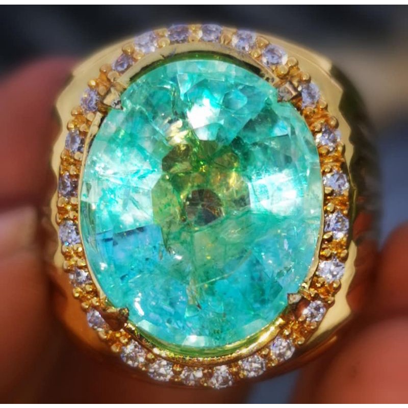 NATURAL GREEN EMERALD BERYL