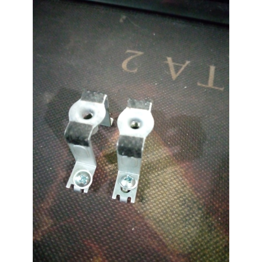 SEKRUP BODY DALAM PEGANGAN BRACKET TV LED LG 32LJ500D