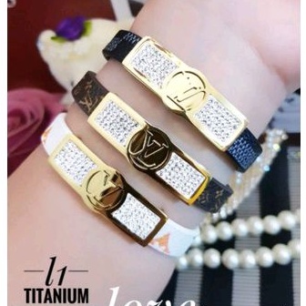 Titanium Gelang Tangan Wanita 48227