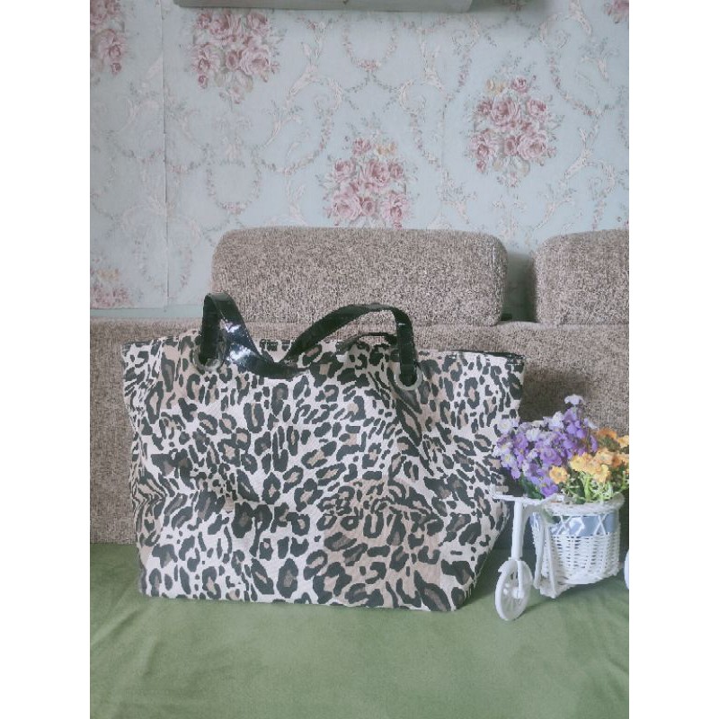 Tas Preloved / Tas Second Motif Leopard