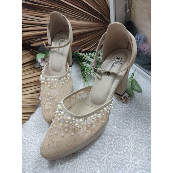 sepatu rafaizoutfit zarva cream tinggi 9cm tahu