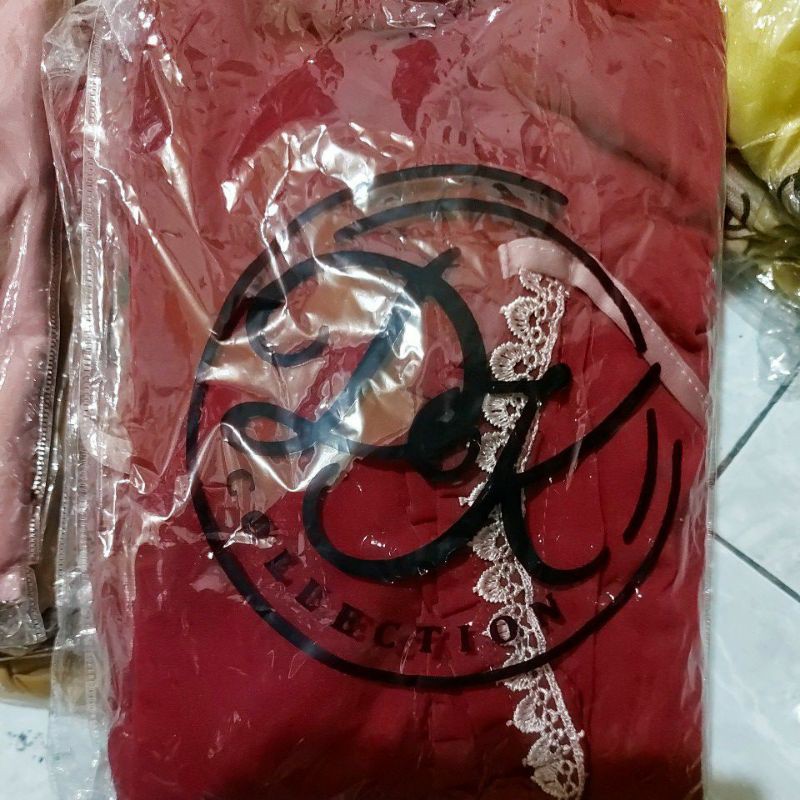 HIJAB INSTAND KCB LIPIT RENDA DALIYA TERMURAH  HIJAB INSTAND KHIMAR TERMURAH-Marun