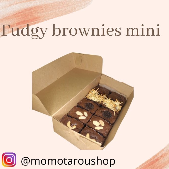 

fudgy brownies mini uk 20x10 isi 10 pcs