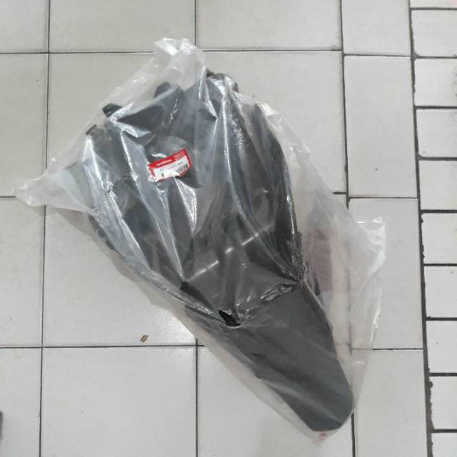 Spakbor Belakang - Vario 125 FI - 8010AKZR600