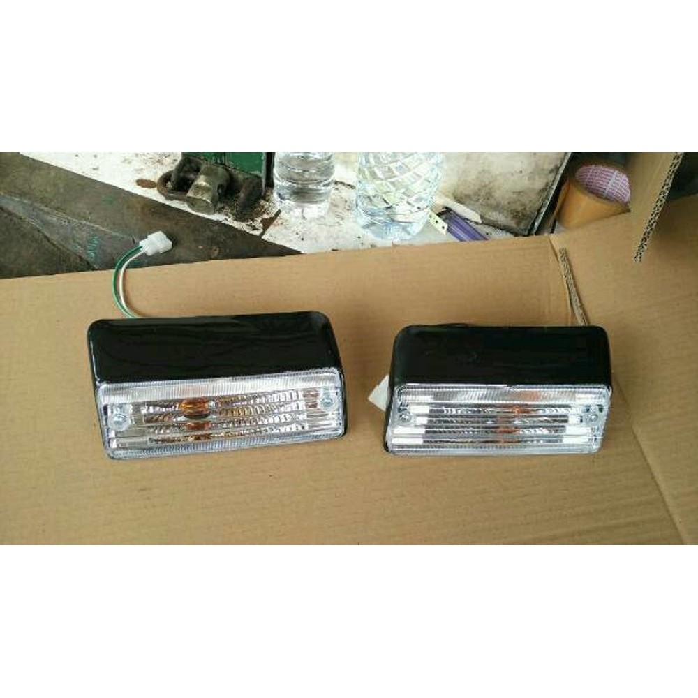 LAMPU SEN BEMPER  BUAT KIJANG GRAND KRISTAL