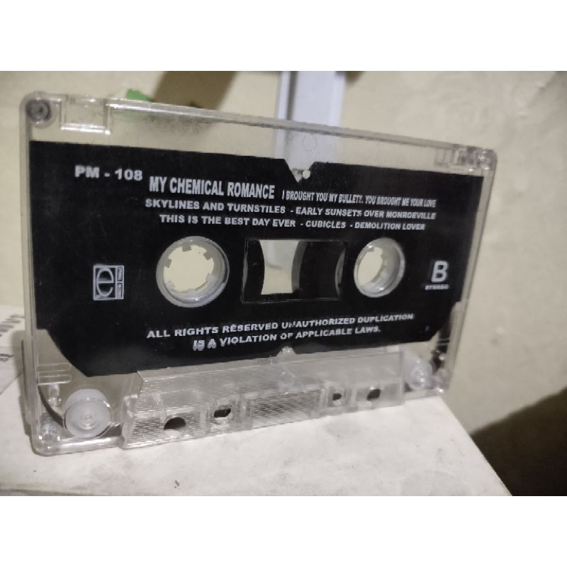 kaset pita tanpa cover MCR