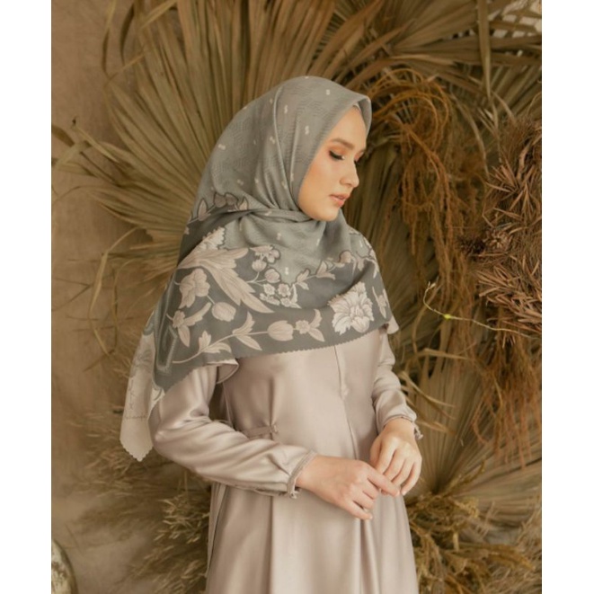 Edelweiss Scarf Signature by Wearing Klamby