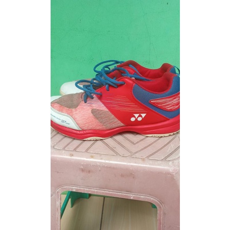 Yonex shb 37 wide