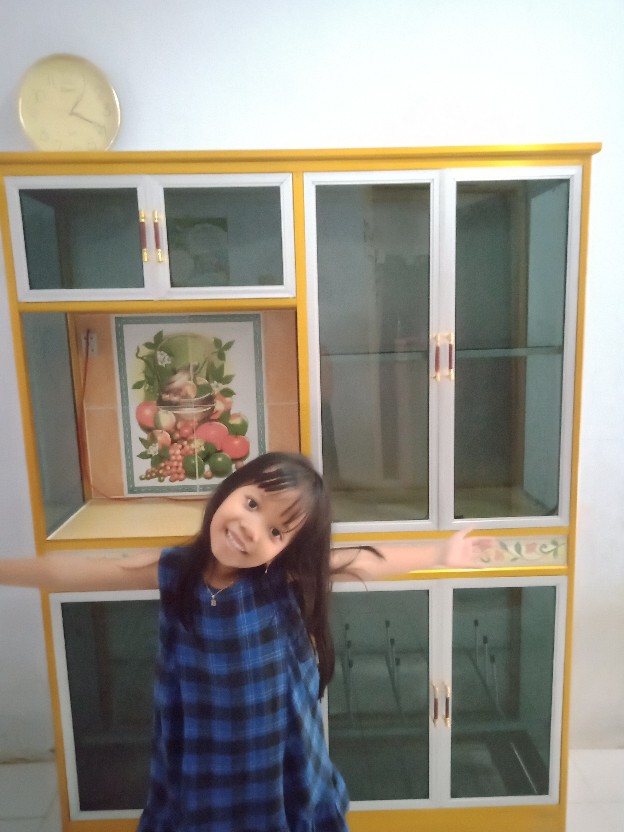 Rak Piring Kaca Pintu 8 (khusus Semarang)