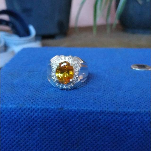 CINCIN PERMATA YAKUT
