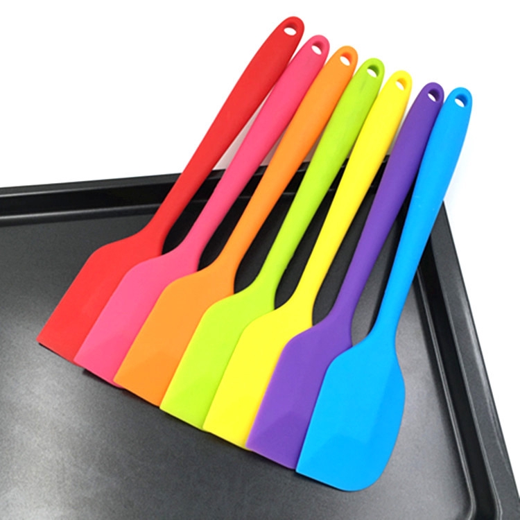 21cm Integrated Silicone Spatula / Heat Resistant  Baking Cookie Pastry Scraper / Food Grade Cream Scraper