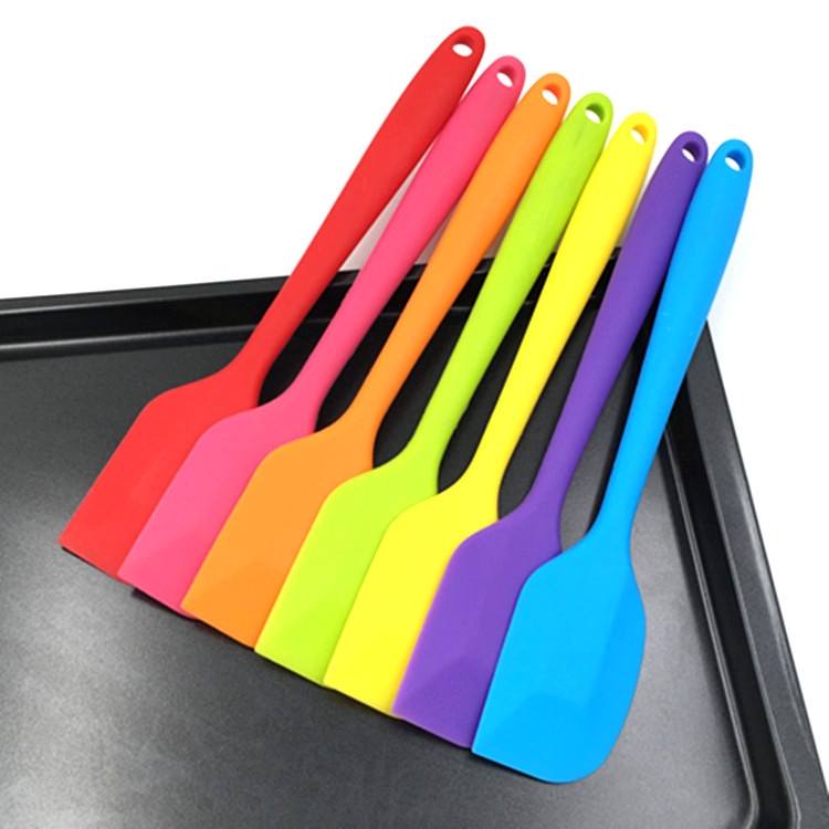 21cm Integrated Silicone Spatula / Heat Resistant  Baking Cookie Pastry Scraper / Food Grade Cream Scraper