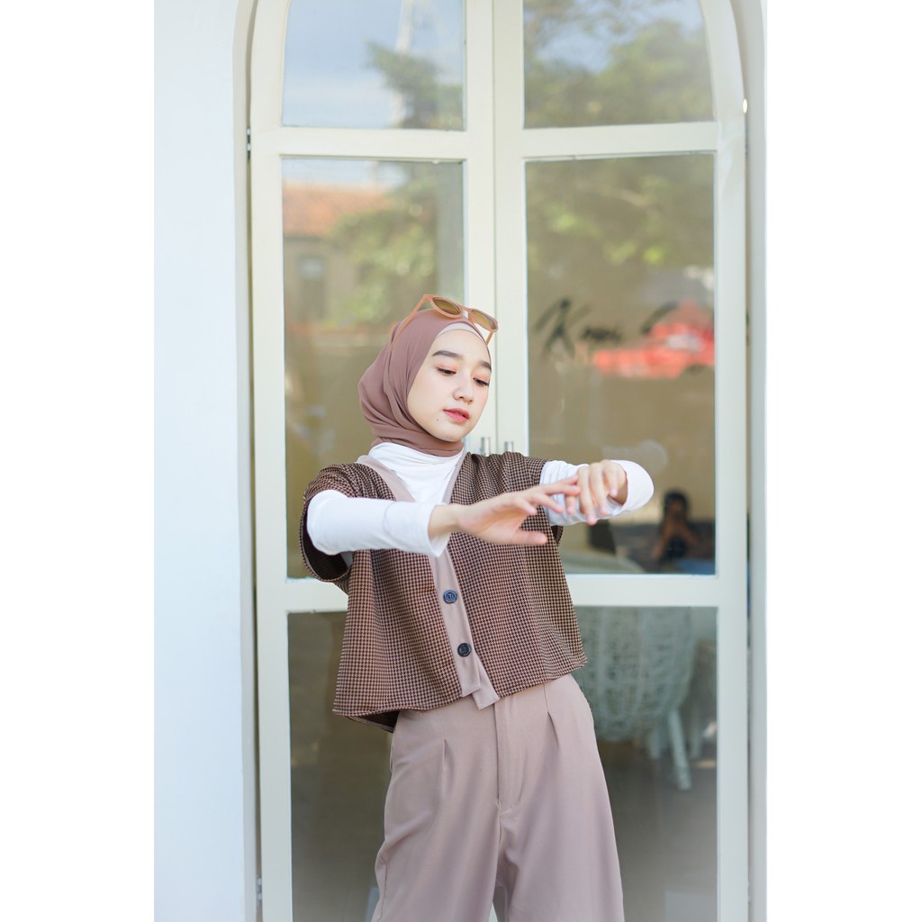 PROMO VEST ROMPI CABLE/BAJU WANITA PREMIUM/RAJUT TEBAL OUTERWEAR Crop Murah Kekinian K2J5