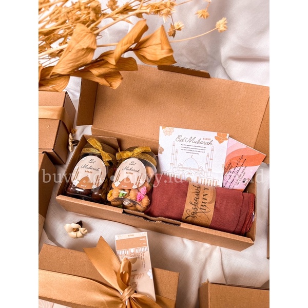 

(READYSTOCK) Hampers Lebaran “QADAR” | Box 25x10x5 | Hampers Kue Lebaran | Hampers Idul Fitri | Hampers Eid Ul Fitr Mubarak