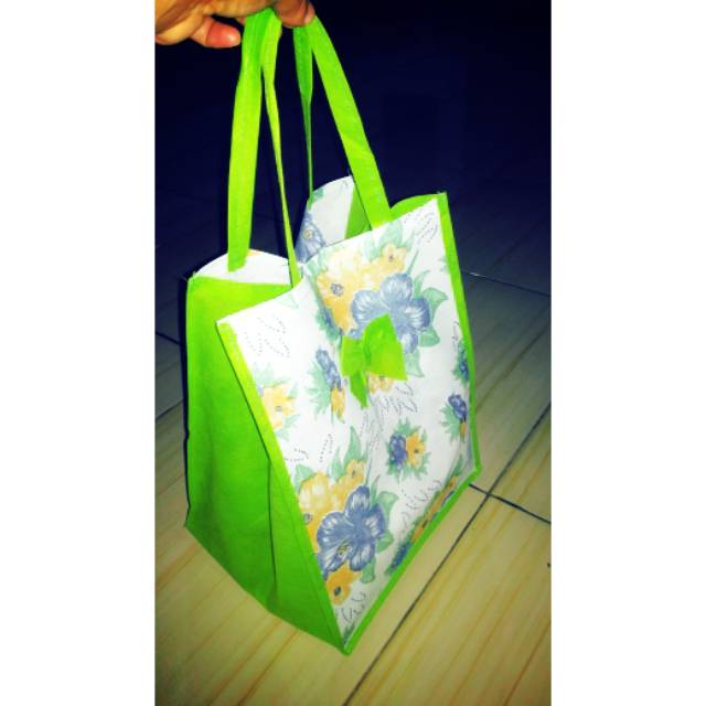 

Tas Berkat Motif Murah Meriah 1 Lusin (12 pcs)