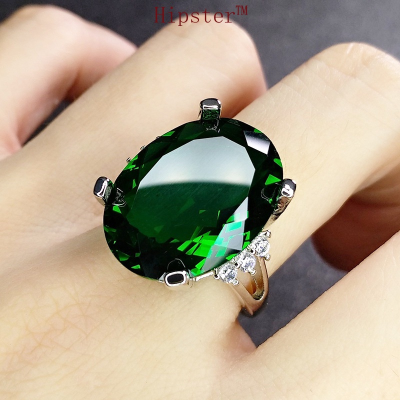 Best Selling Fashion Luxury Inlaid Emerald Ring