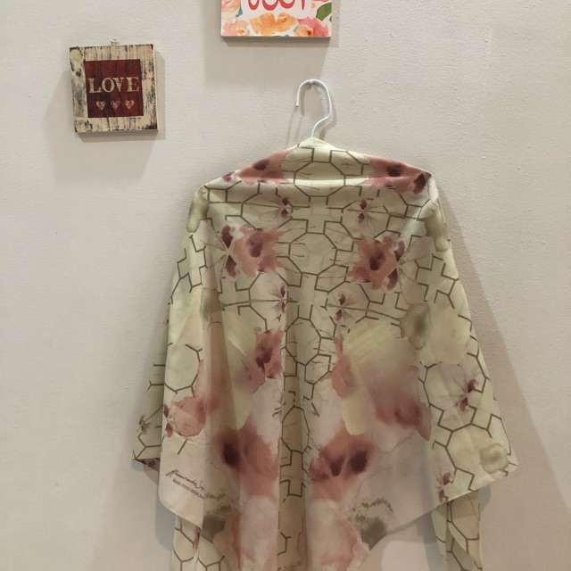 Preloved Ria Miranda + FREE BROOCH